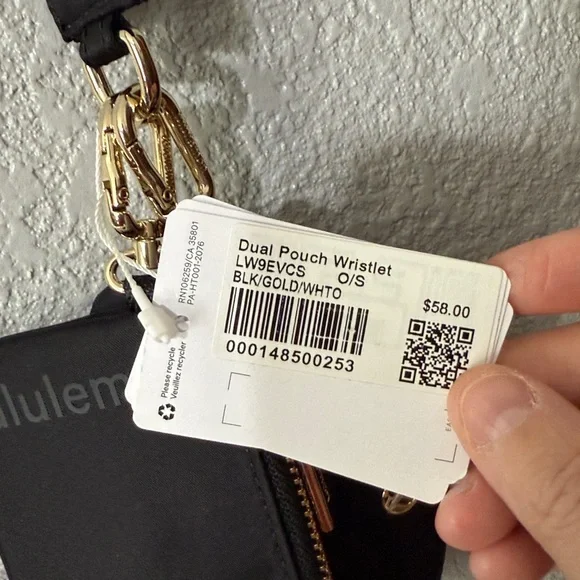 Lululemon Dual Pouch Wristlet in black/gold/white opal - Picture 3 of 4